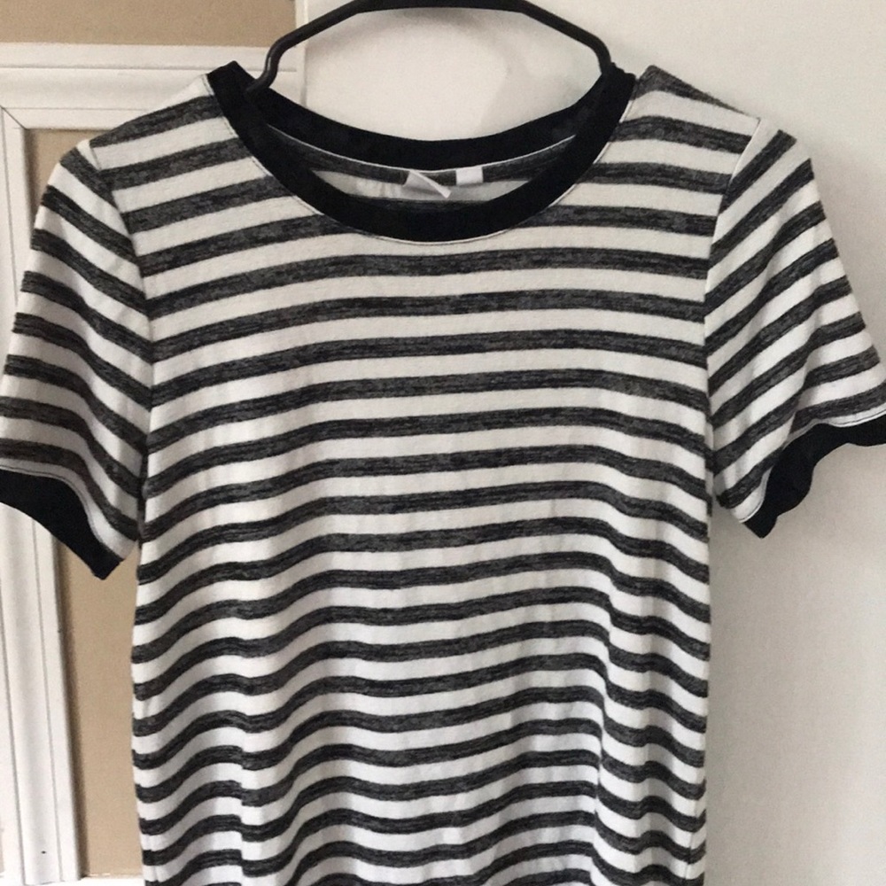 Knit black and white striped tee